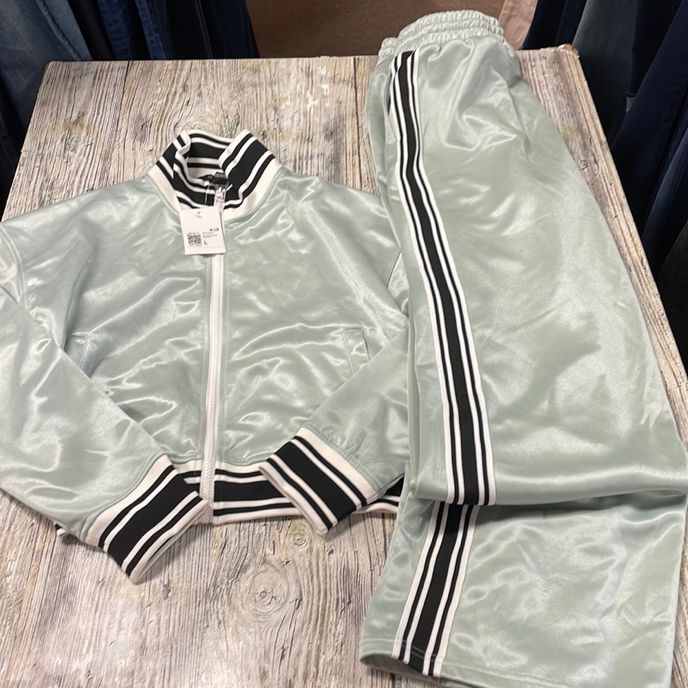 Nwt Forever 21 Matching Sweat suit